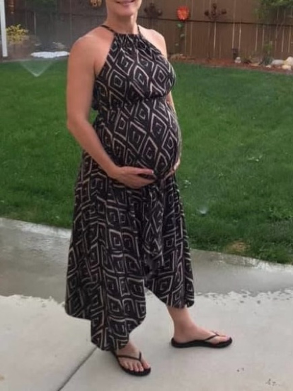Liz Lange Black and Blush Geometric Maternity Dress